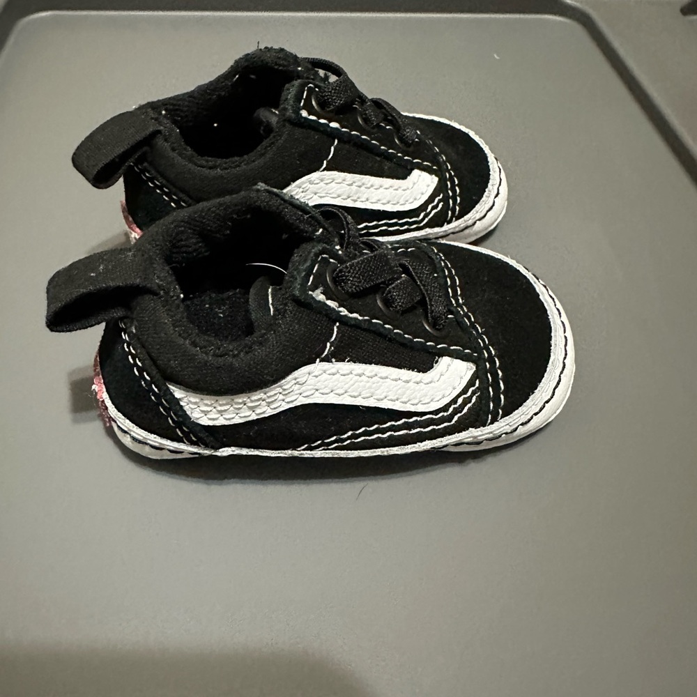 Vans infant crib shoes